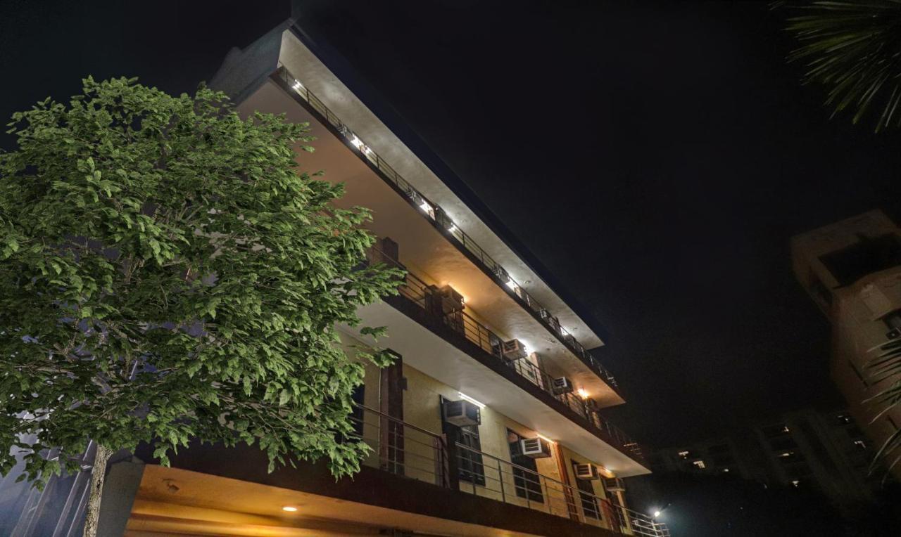 Treebo Trend Radha Palace Mathura Exteriér fotografie