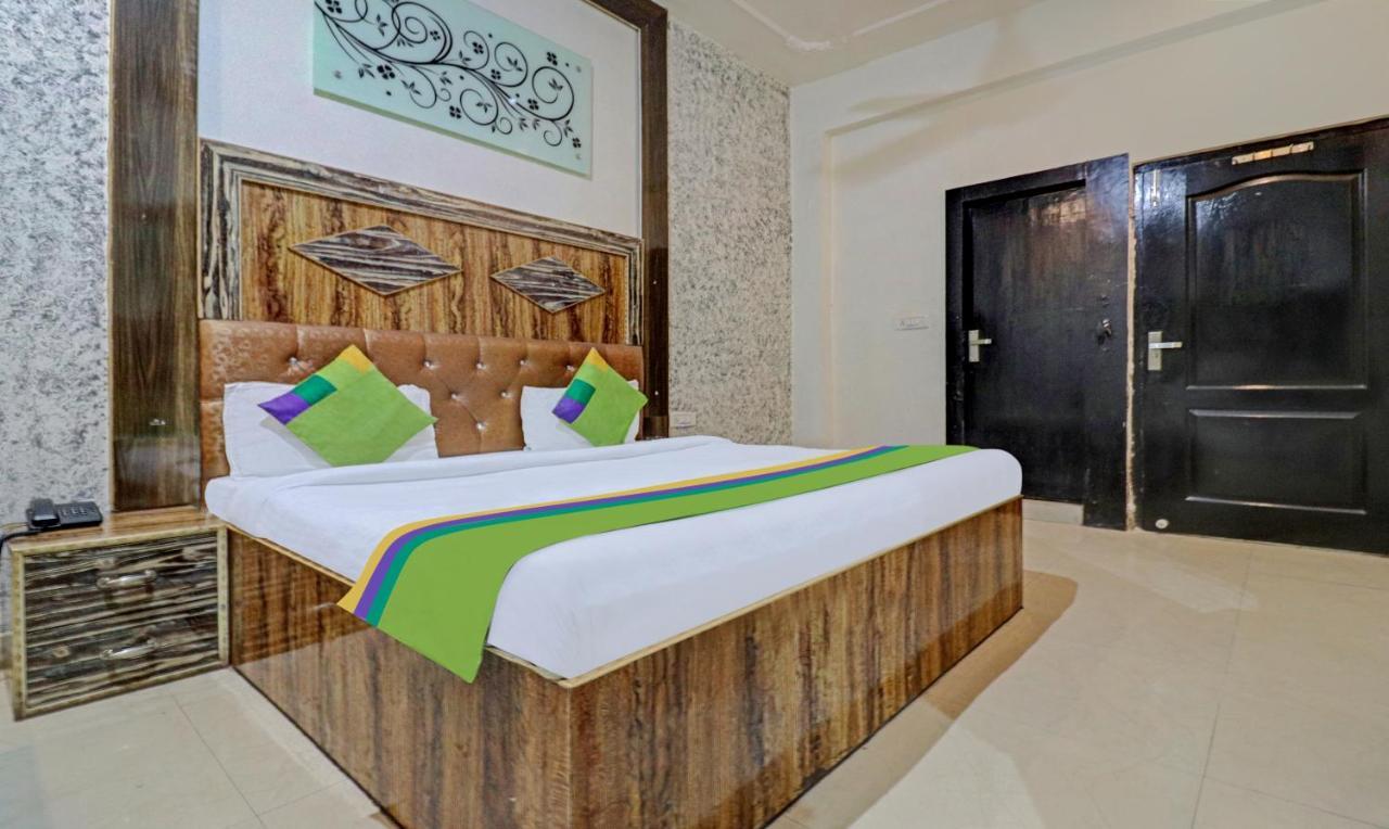 Treebo Trend Radha Palace Mathura Exteriér fotografie